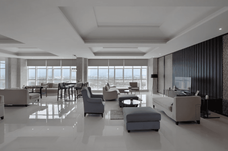 Residence Lounge & Library